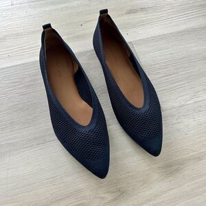 Everlane 40 hour flat Reknit Navy 9.5 but fit more like size 9